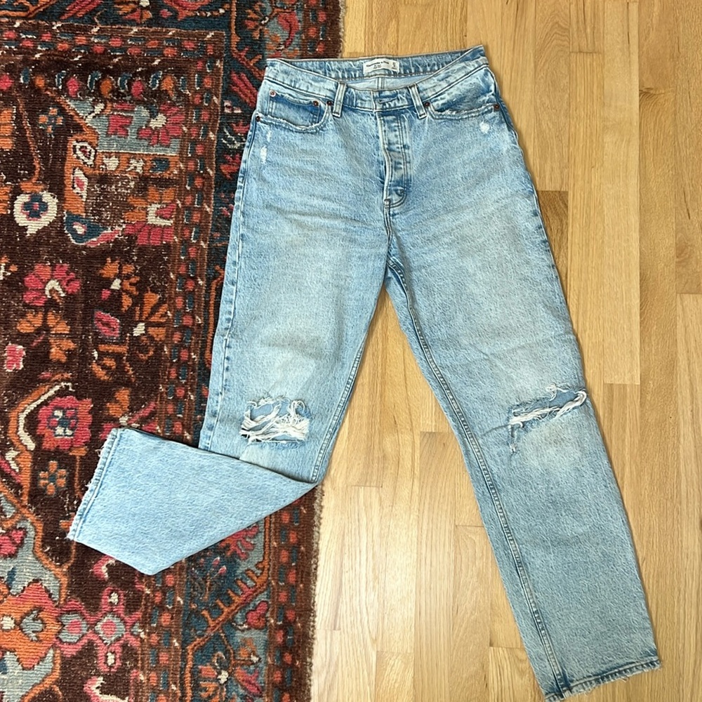 Abercrombie & Fitch The Dad High Rise Jean